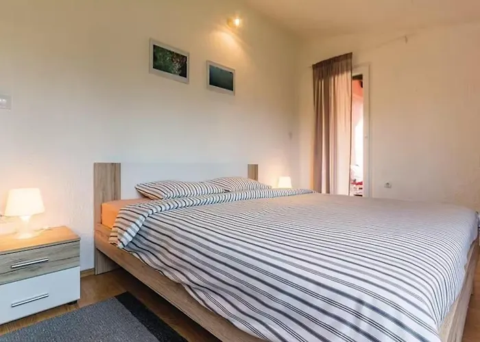 Gorgeous Garma Apartment